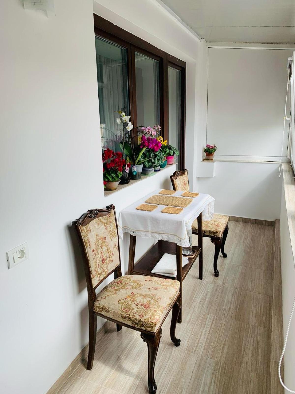 Sofiart Apartment Bucharest Exterior photo
